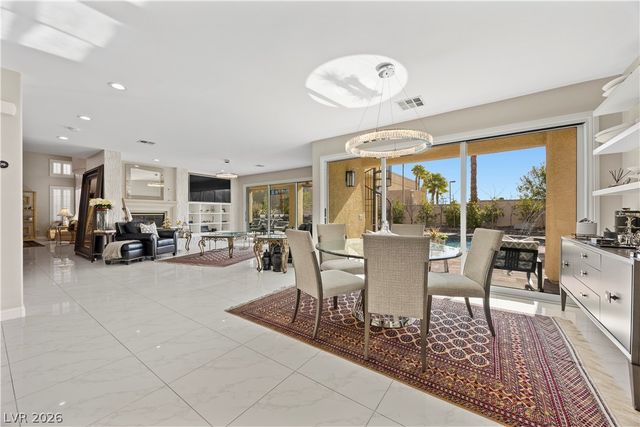 10721 Capesthorne Way, Las Vegas, NV 89135