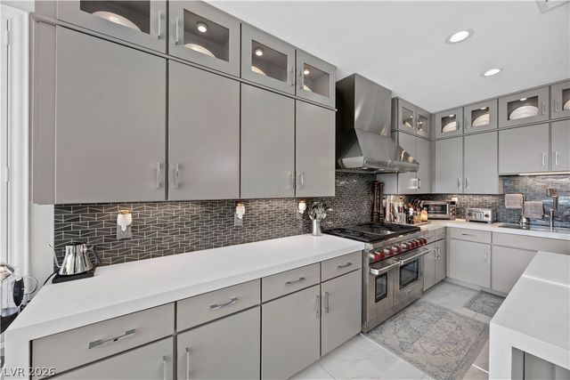 10721 Capesthorne Way, Las Vegas, NV 89135