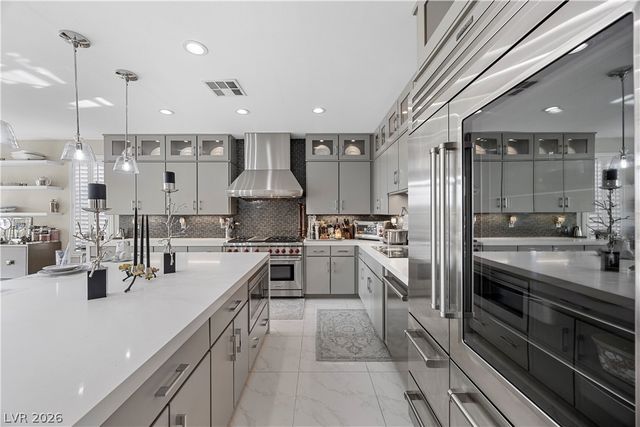 10721 Capesthorne Way, Las Vegas, NV 89135