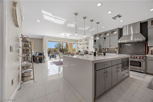 10721 Capesthorne Way, Las Vegas, NV 89135