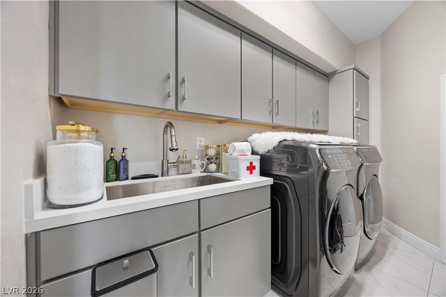 10721 Capesthorne Way, Las Vegas, NV 89135