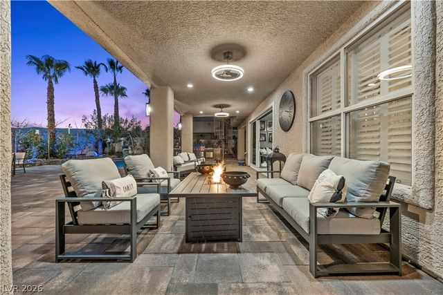 10721 Capesthorne Way, Las Vegas, NV 89135