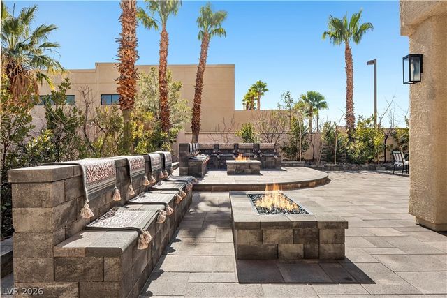 10721 Capesthorne Way, Las Vegas, NV 89135