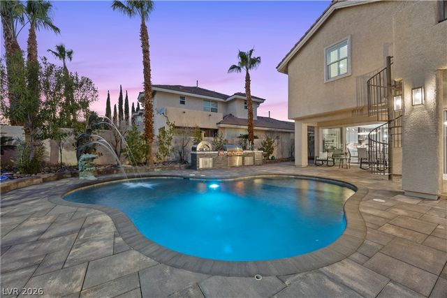 10721 Capesthorne Way, Las Vegas, NV 89135