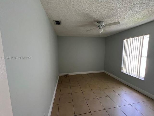 738 SW 9th St, Florida City, FL 33034