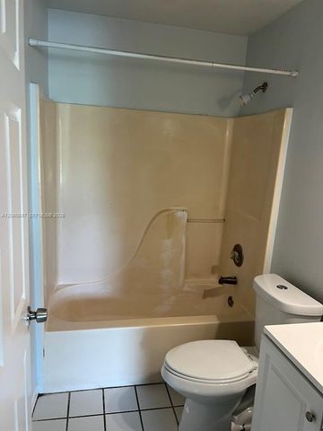 738 SW 9th St, Florida City, FL 33034