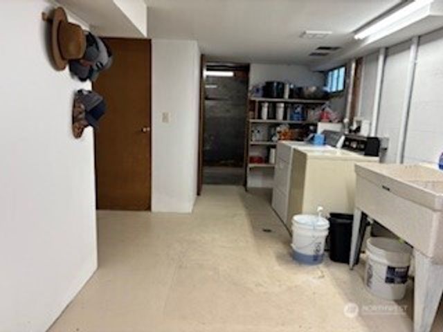 426 E Brown Avenue, Moses Lake, WA 98837