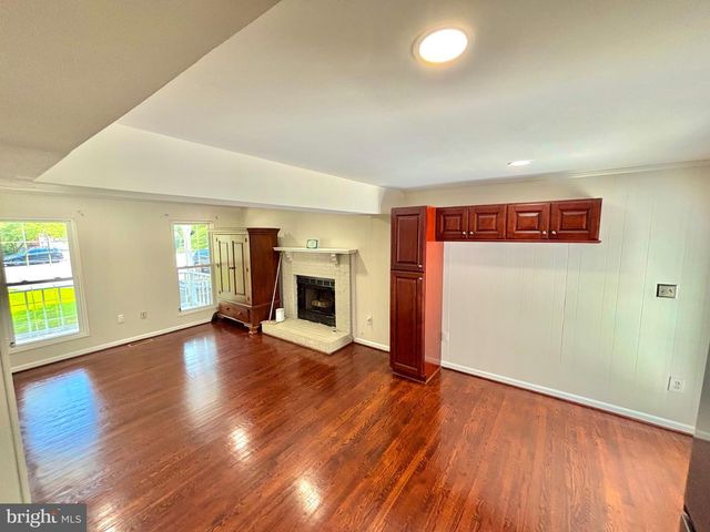 6012 PEPCO CT, Woodbridge, VA 22193