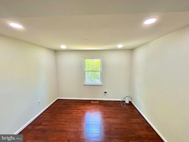 6012 PEPCO CT, Woodbridge, VA 22193