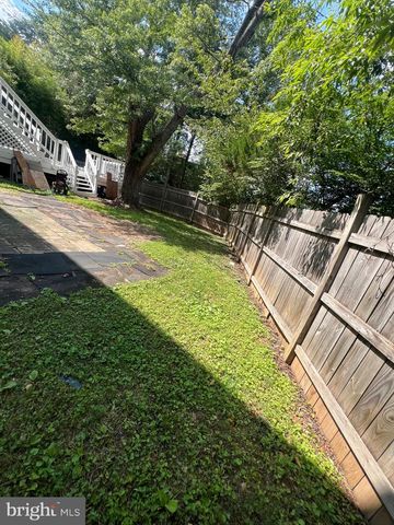6012 PEPCO CT, Woodbridge, VA 22193