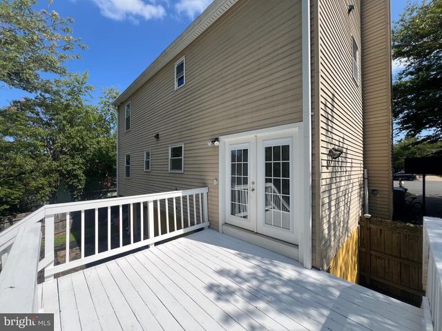 6012 PEPCO CT, Woodbridge, VA 22193