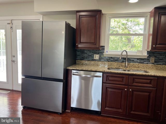 6012 PEPCO CT, Woodbridge, VA 22193