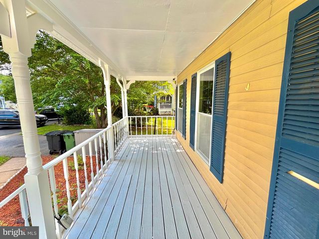 6012 PEPCO CT, Woodbridge, VA 22193