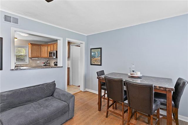 217 W 96th Terrace, Kansas City, MO 64114