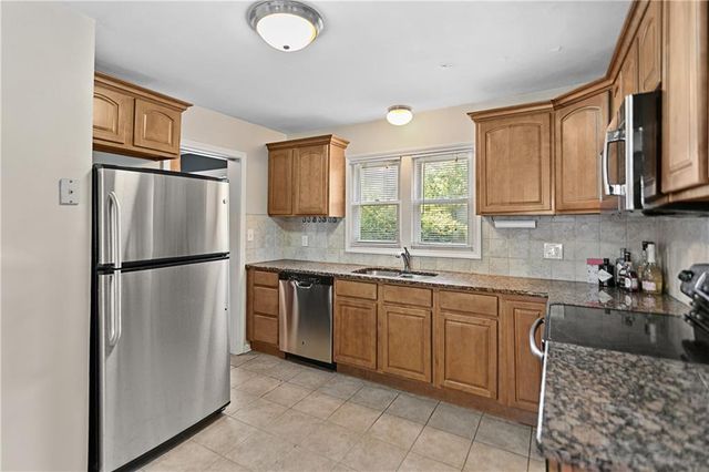 217 W 96th Terrace, Kansas City, MO 64114