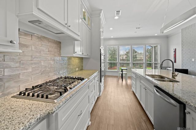 42387 Greens View Dr, Gonzales, LA 70737