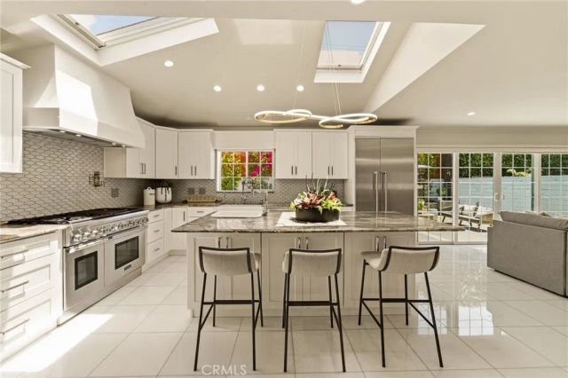 7726 W 79th, Playa Del Rey, CA 90293