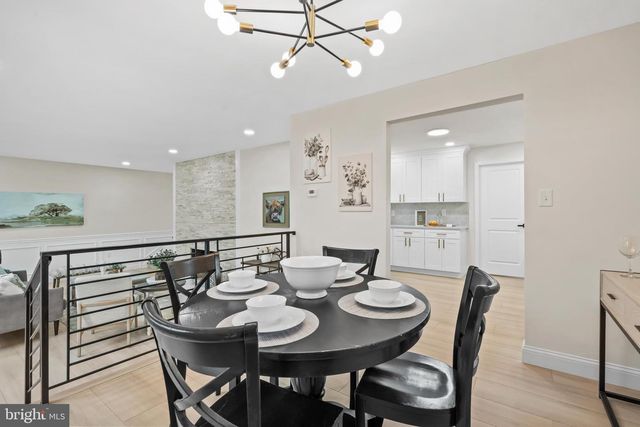 308 KENWOOD DR, Moorestown, NJ 08057
