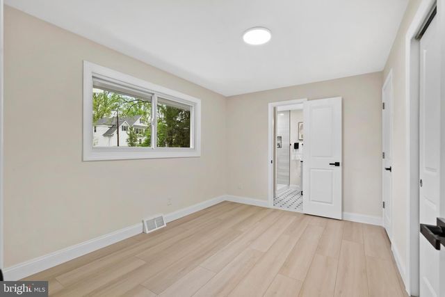 308 KENWOOD DR, Moorestown, NJ 08057