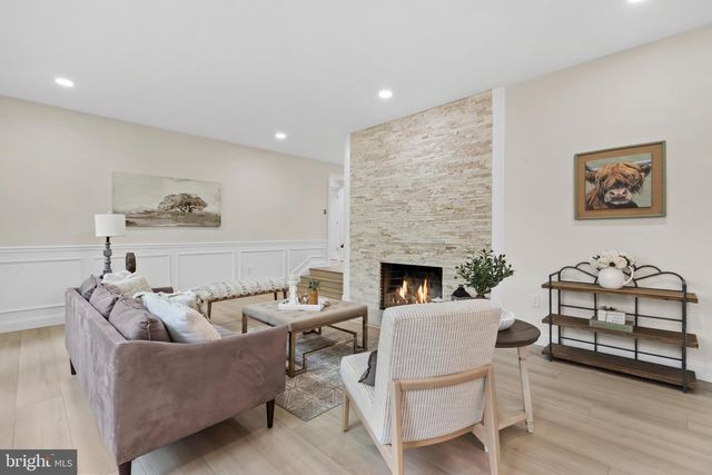 308 KENWOOD DR, Moorestown, NJ 08057