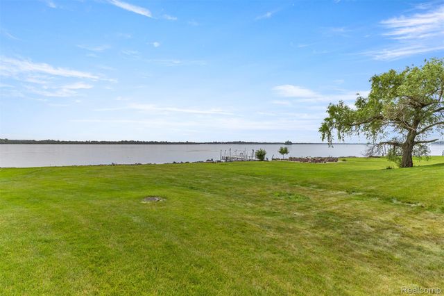 26143 E River Road, Grosse Ile Township, MI 48138