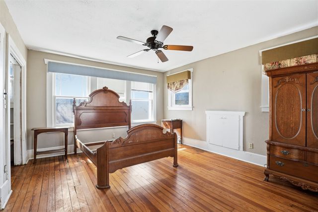 1409 Virginia Place, Fort Worth, TX 76107