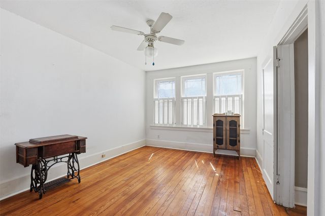 1409 Virginia Place, Fort Worth, TX 76107