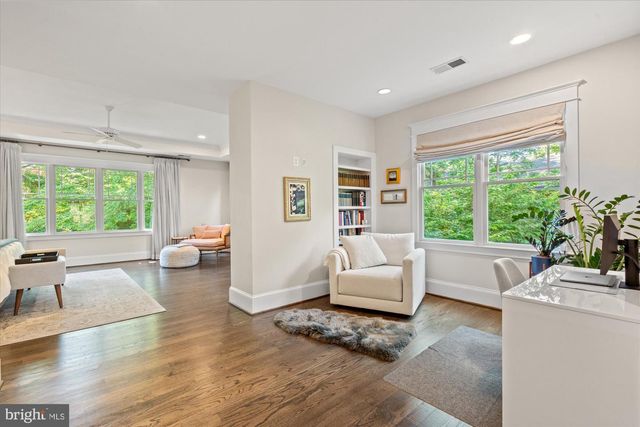 3939 N WAKEFIELD ST, Arlington, VA 22207