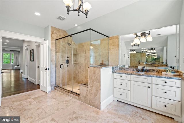 3939 N WAKEFIELD ST, Arlington, VA 22207