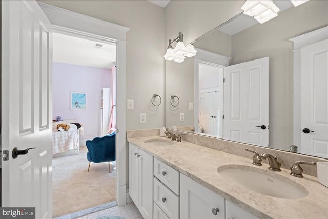 3939 N WAKEFIELD ST, Arlington, VA 22207