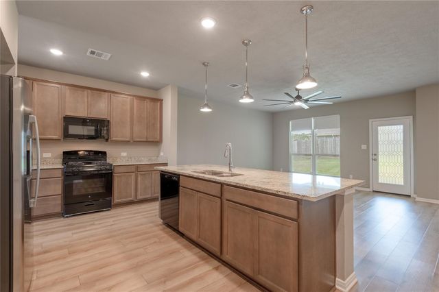 3722 Sage Lane, Huntsville, TX 77340