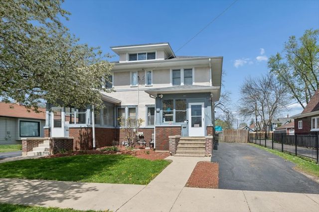 362 Evans Avenue, Aurora, IL 60505