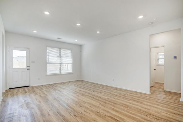 3719 Mccrary Falls Way, Richmond, TX 77406