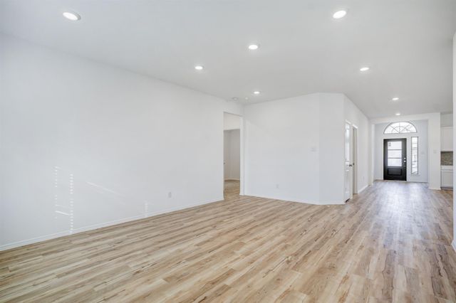 3719 Mccrary Falls Way, Richmond, TX 77406