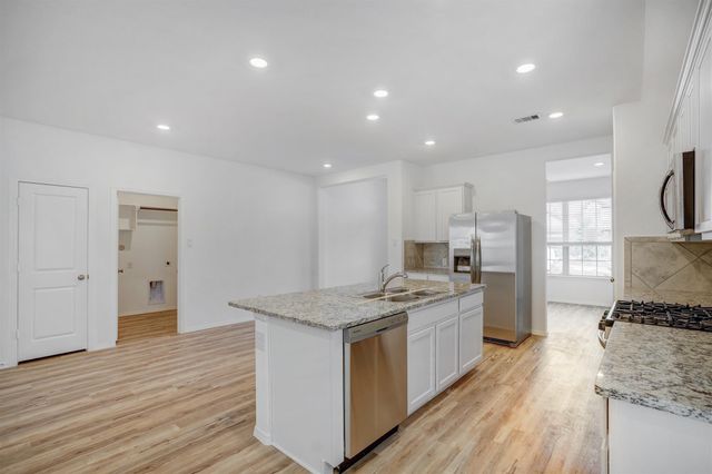 3719 Mccrary Falls Way, Richmond, TX 77406