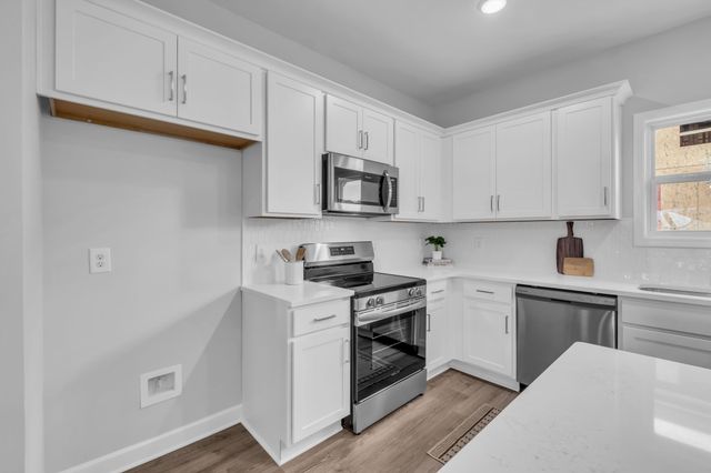 610 Granbury Pvt Drive, Hendersonville, TN 37075