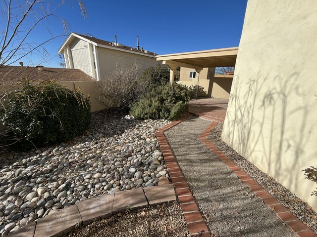 5201 Purcell Drive NE, Albuquerque, NM 87111