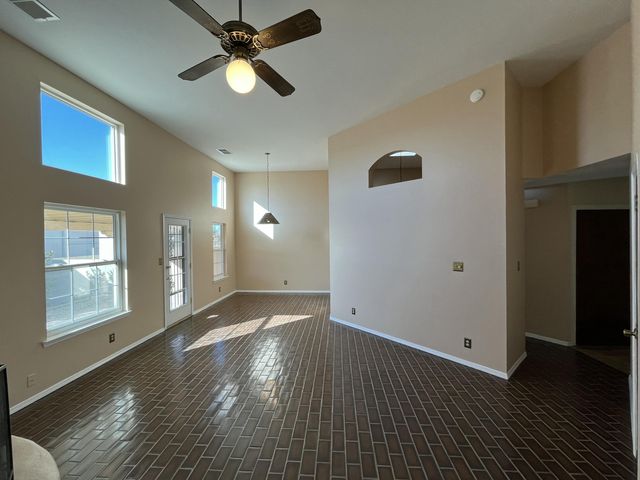 5201 Purcell Drive NE, Albuquerque, NM 87111