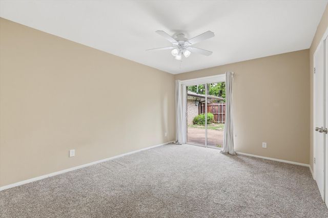 713 Waggoner Drive, Arlington, TX 76013