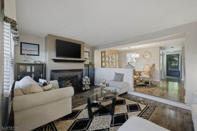 58 Oriole Dr, Allamuchy Twp., NJ 07840