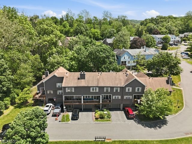 58 Oriole Dr, Allamuchy Twp., NJ 07840