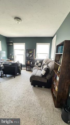 35 W HANOVER ST, Hanover, PA 17331