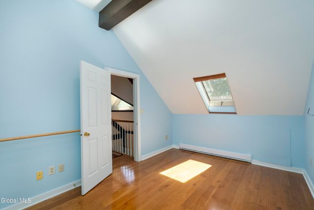 37 Clark Street APT 4, Saratoga Springs, NY 12866