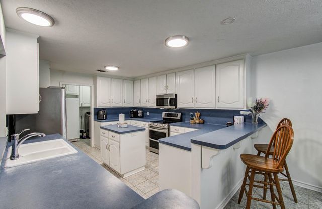 1139 County Road 2103, Weimar, TX 78962