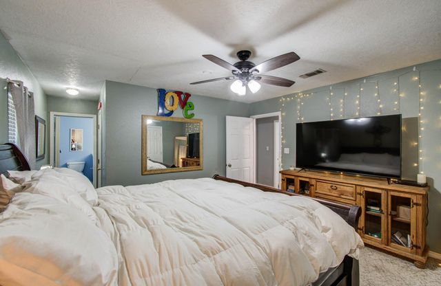 1139 County Road 2103, Weimar, TX 78962