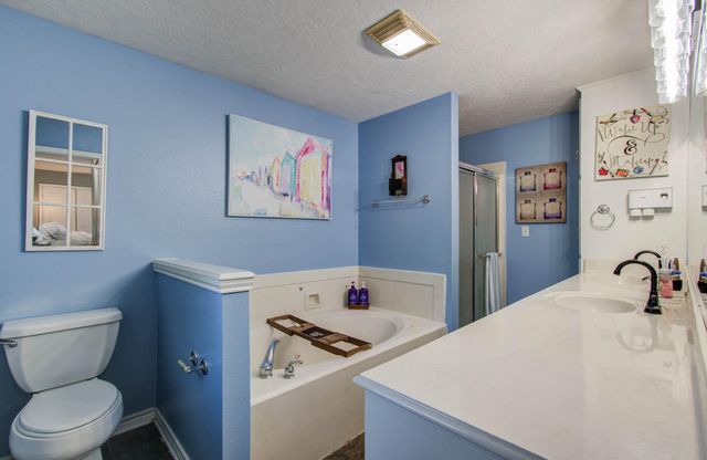 1139 County Road 2103, Weimar, TX 78962