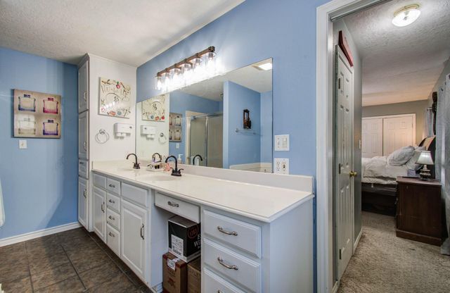 1139 County Road 2103, Weimar, TX 78962