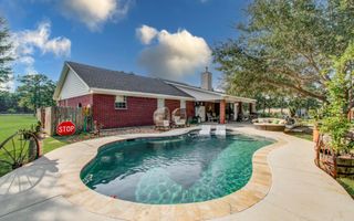 1139 County Road 2103, Weimar, TX 78962