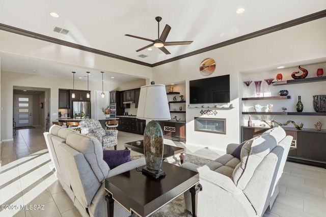 2504 E Josephine View Drive, Green Valley, AZ 85614