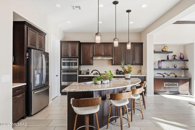 2504 E Josephine View Drive, Green Valley, AZ 85614